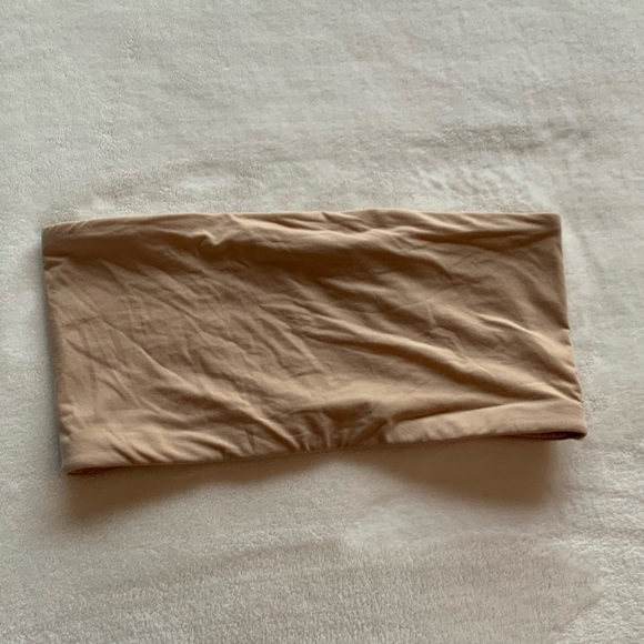 Skims Fits Everybody Bandeau Bralette - Picture 2 of 7